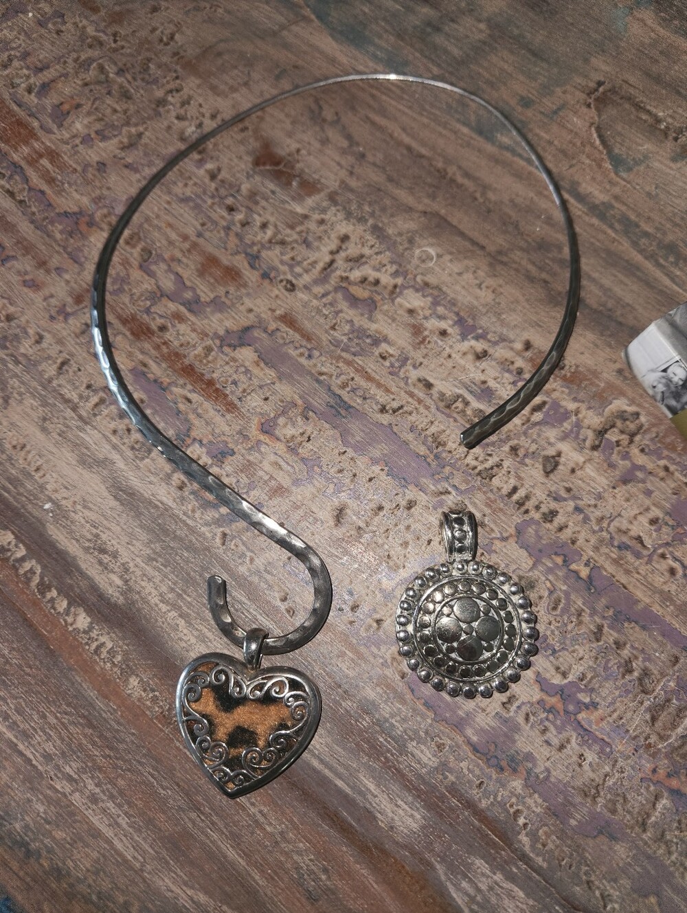 Hammered Silver Choker Necklace with Round Medallion And Leopard Heart